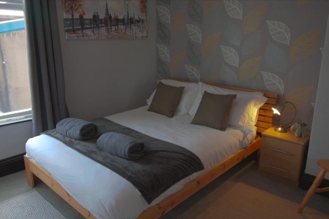 Egton St - Stylish House With Parking, Near Town! Villa Kingston upon Hull Bagian luar foto
